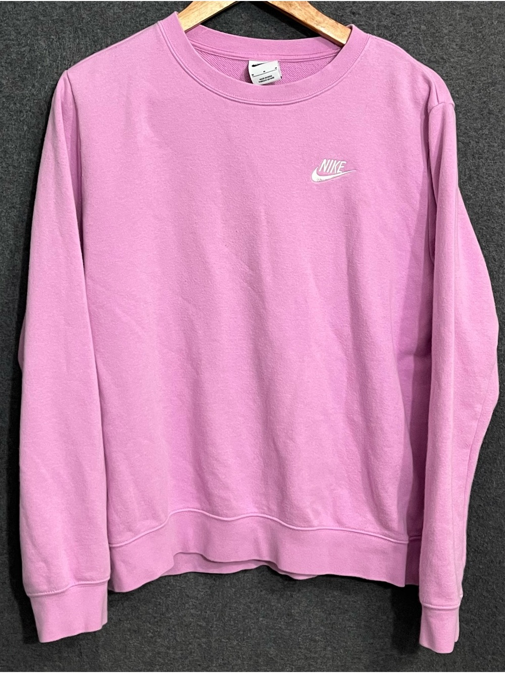 Y2K Nike Women's Pink Crewneck Sweatshirt Medium